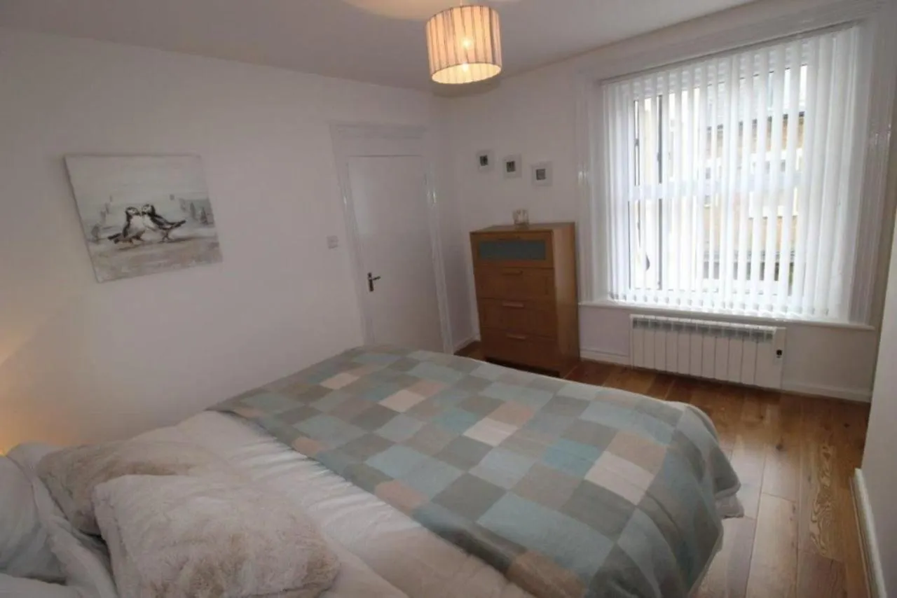 2-Bed Coastal Apartment - Sleeps 4 & Views Bournemouth 0*,  United Kingdom