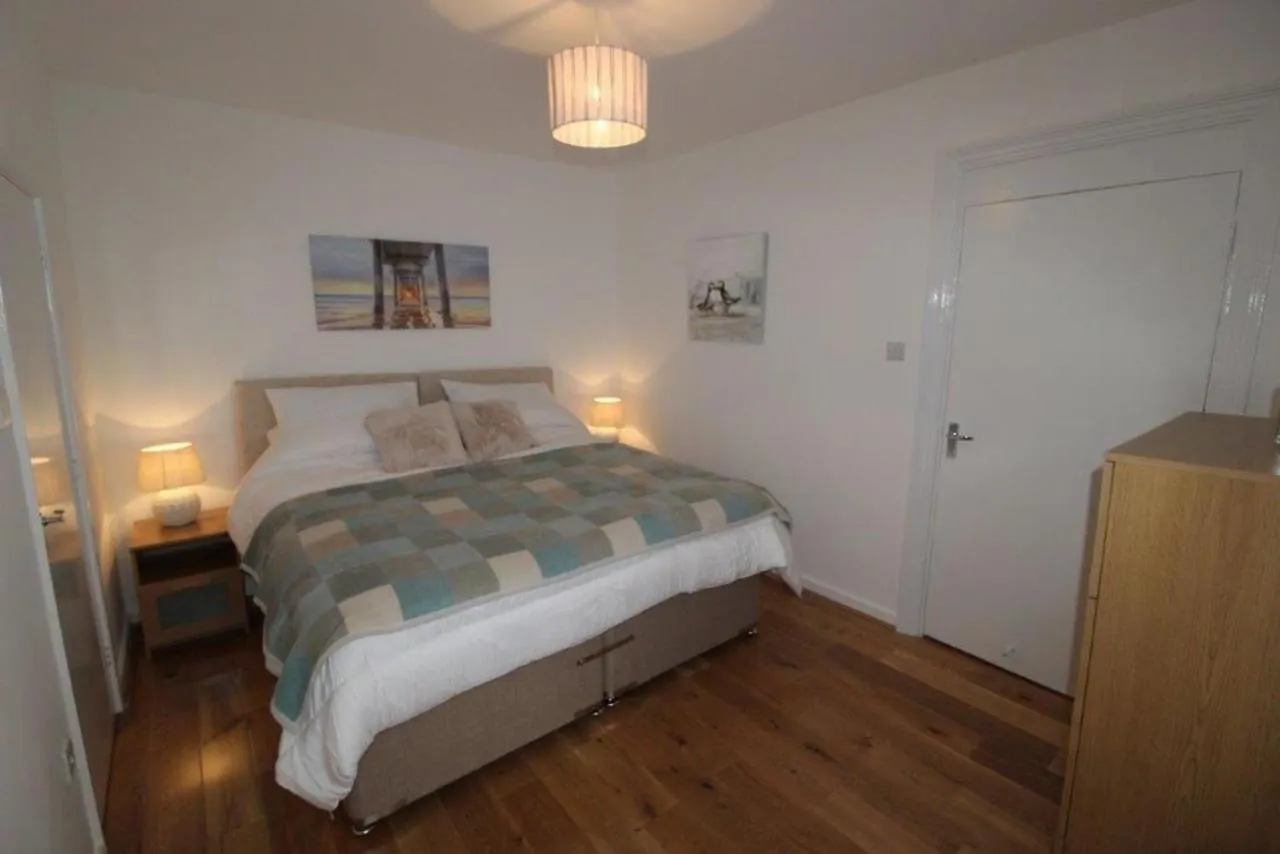 2-Bed Coastal Apartment - Sleeps 4 & Views Bournemouth United Kingdom